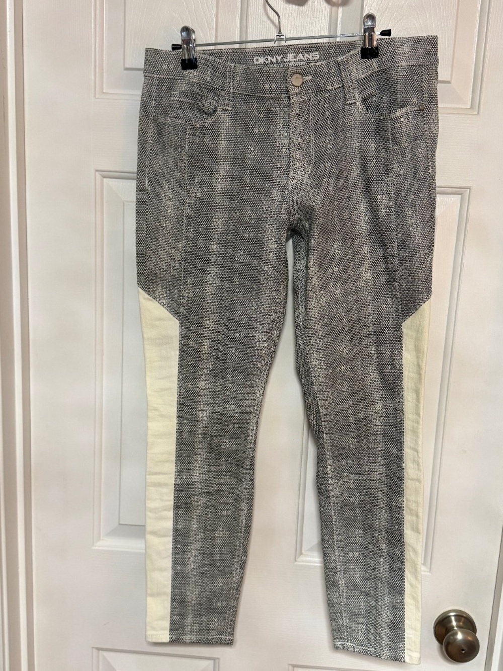 DKNY Jeans Womens Size 6 Black White Dot Skinny Tuxedo Side Stripe Denim